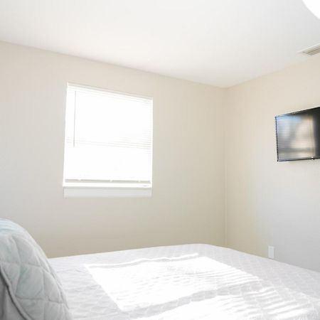 University Serenity Suites Temple Terrace Exterior foto